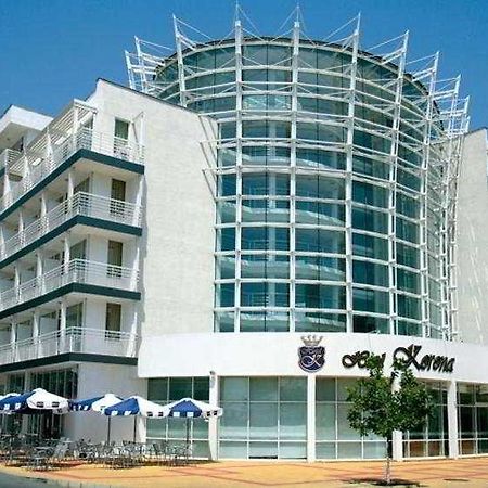 Korona Hotel Pantai Sunny Bagian luar foto
